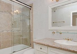 Gorgeous 3 Bedroom 2 Bath Home For Rent  in Newport Beach, CA (Photo 2 of 8)