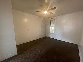 2107 Highland Ave, Wheeling, Wv 26003 in Wheeling, WV (Photo 4 of 10)