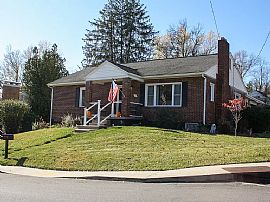 615 James St, Bridgeport, Wv 26330 in Bridgeport, WV