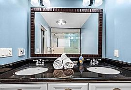 Beautiful 3 Bedroom 2.5 Bath Home For Rent  in Laguna Beach, CA (Photo 2 of 6)