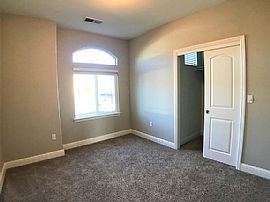 Beautiful 3 Bedroom 2 Bath Home For Rent  in Merced, CA (Photo 7 of 7)