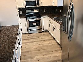 Beautiful 3 Bedroom 2 Bath Home For Rent  in Torrance, CA (Photo 2 of 7)