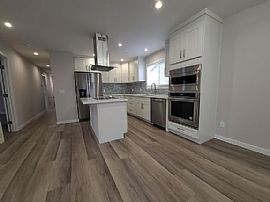 Beautiful 3 Bedroom 2 Bath Home For Rent  in Redwood City, CA