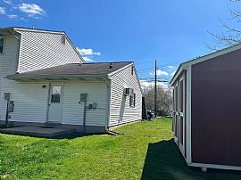 Adorable 1 Bedroom Apartment. in Ephrata, PA (Photo 3 of 9)