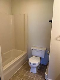 Adorable 1 Bedroom Apartment. in Ephrata, PA (Photo 8 of 9)