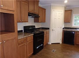 4bed 2bath  in Concord, NC (Photo 5 of 10)