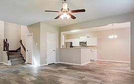 Beautiful 4 Bedroom 2.5 Bath Home For Rent  in Baytown, TX