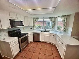 Beautiful 4 Bedroom 2.5 Bath Home For Rent in Sugar Land, TX (Photo 2 of 8)