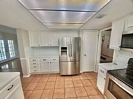 Beautiful 4 Bedroom 2.5 Bath Home For Rent in Sugar Land, TX (Photo 3 of 8)