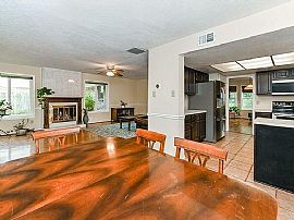 Beautiful 4 Bedroom 2.5 Bath Home For Rent in Sugar Land, TX (Photo 5 of 8)