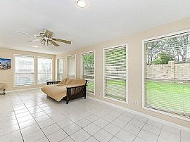 Beautiful 4 Bedroom 2.5 Bath Home For Rent in Sugar Land, TX (Photo 6 of 8)