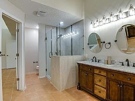  Beautiful 2 Bedroom 2 Bath Home For Rent  in Carrollton, TX (Photo 2 of 5)