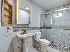  Beautiful 2 Bedroom 2 Bath Home For Rent  in Carrollton, TX (Photo 5 of 5)