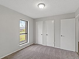 Beautiful 3 Bedroom 2 Bath Home For Rent  in Mesquite, TX (Photo 7 of 8)