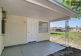 7214 Country Club Dr, Hudson, Fl 34667 Beautiful Home in Hudson, FL (Photo 11 of 12)