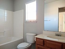 3 Bed Room House in Kelly USA, TX (Photo 5 of 5)