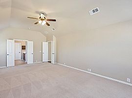 Beautiful 4 Bedroom 2 Bath Home For Rent  in Grand Prairie, TX (Photo 4 of 8)