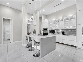 Beautiful 4 Bedroom 3 Bath Home For Rent  in Edinburg, TX