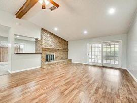 Beautiful 3 Bedroom 2 Bath Home For Rent  in Garland, TX