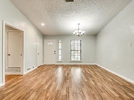 Beautiful 3 Bedroom 2 Bath Home For Rent  in Garland, TX (Photo 2 of 7)