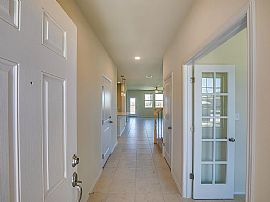 Beautiful and Spacious 3 Bedroom 2.5 Bath Home For Rent  in San Marcos, TX (Photo 5 of 9)