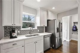 Beautiful 3 Bedroom 2 Bath Home For Rent  in Colleyville, TX (Photo 2 of 5)