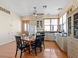 Beautiful 4 Bedroom 3.5 Bath Home For Rent  in Fredericksburg, TX (Photo 4 of 8)