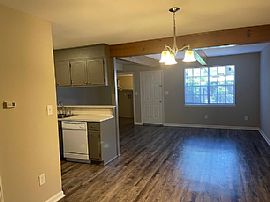 2103 Vestridge Ln, Birmingham, Al 35216 in Birmingham, AL (Photo 10 of 12)