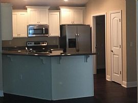 289 Wyatt Ct, Foley, Al 36535 in Foley, AL (Photo 3 of 8)