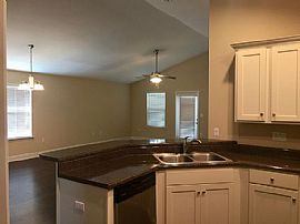 289 Wyatt Ct, Foley, Al 36535 in Foley, AL (Photo 5 of 8)