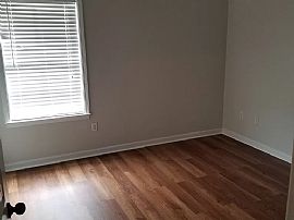 2405 Ridgemont Dr, Birmingham, Al 35244 in Birmingham, AL (Photo 10 of 12)