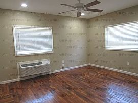 1514 2nd Ave W, Birmingham, Al 35208 in Birmingham, AL (Photo 5 of 8)