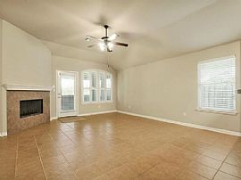 Beautiful 4 Bedroom 2 Bath Home For Rent  in Round Rock, TX