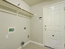 Beautiful 4 Bedroom 2 Bath Home For Rent  in Round Rock, TX (Photo 5 of 7)