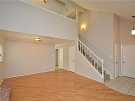 Beautiful 4 Bedroom 2 Bath Home For Rent  in The Woodlands, TX (Photo 3 of 6)