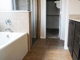 Beautiful 4 Bedroom 2.5 Bath Home For Rent  in Frisco, TX (Photo 7 of 9)