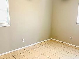 1612 Yarbrough St, Montgomery, Al 36110 in Montgomery, AL (Photo 11 of 12)