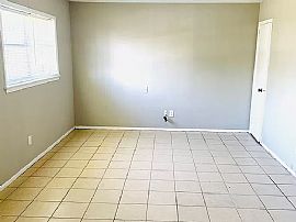 1612 Yarbrough St, Montgomery, Al 36110 in Montgomery, AL (Photo 2 of 12)