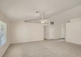 4053 S Kirby Ct, Gilbert, Az 85297 in Gilbert, AZ (Photo 3 of 12)