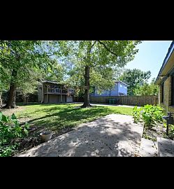 Nice Front View 1bd and 1ba in Houston, TX