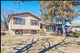 2130 Greenview Rd, Northbrook, Il 60062 Beautiful Home in Northbrook, IL