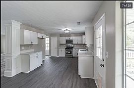 25 Saint Charles Pl, Sharpsburg, Ga 30277 Beautiful Home in Sharpsburg, GA (Photo 4 of 12)