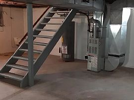 Beautiful 3bedroom at Oh 44471.(332) 252-3112 in Struthers, OH (Photo 9 of 10)