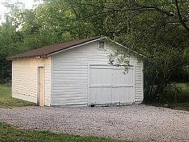 174 Will St, Trussville, Al 35173 in Trussville, AL (Photo 2 of 10)