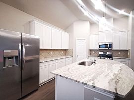 Beautiful 4 Bedroom 3 Bath Home For Rent  in Katy, TX (Photo 2 of 9)