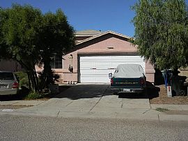 1610 W Houchin Way, Tucson, Az 85746 in Tucson, AZ