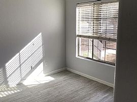 6612 W Whispering Wind Dr, Glendale, Az 85310 in Glendale, AZ (Photo 9 of 12)