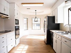 Beautiful 3 Bedroom 2 Bath Home For Rent  in Abilene, TX (Photo 2 of 7)