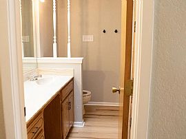 Beautiful 3 Bedroom 2 Bath Home For Rent  in Abilene, TX (Photo 5 of 7)