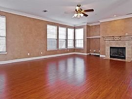 Beautiful 3 Bedroom 2.5 Bath Home For Rent  in Irving, TX